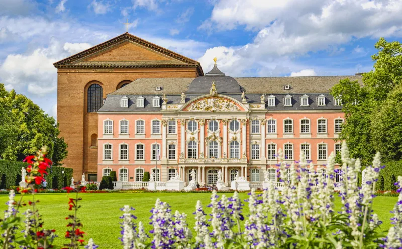 Kurfürstliches Palais und Konstantinbasilika (Palastaula) Trier