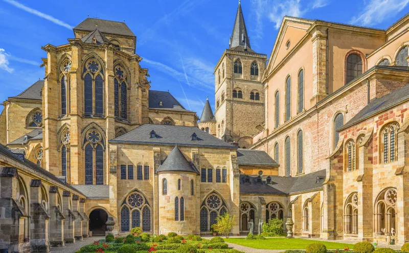 Die Hohe Domkirche St. Peter zu Trier