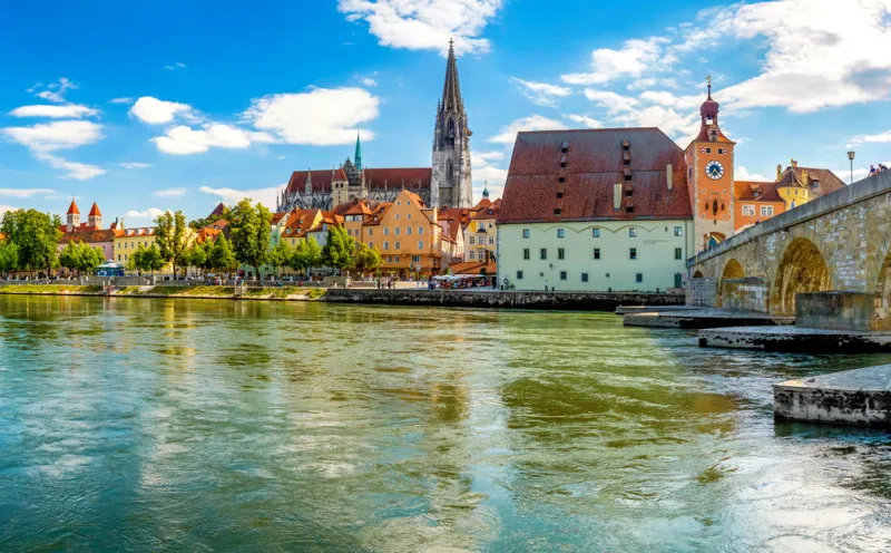 Die Steinerne Brücke in Regensburg